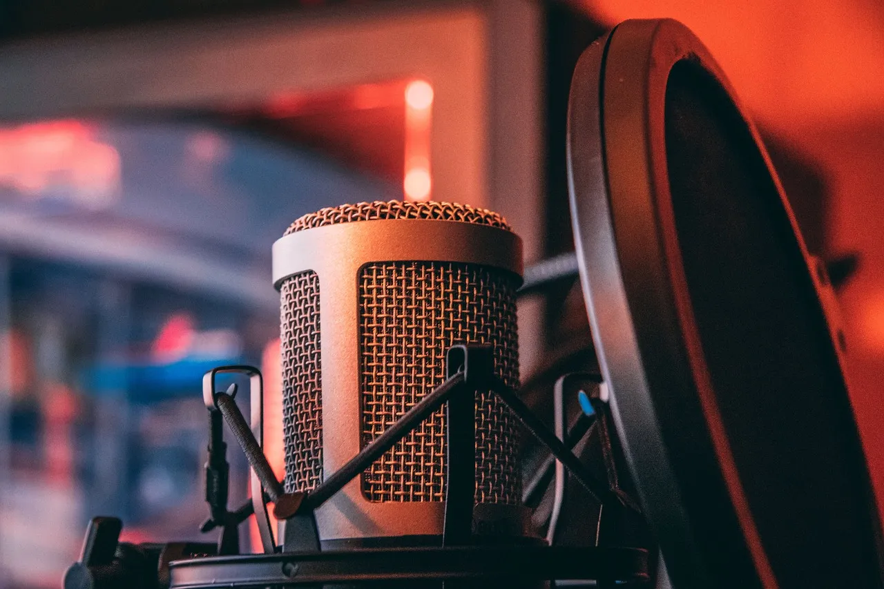 Podcast stúdió bérlés: Tippek és tanácsok kezdőknek